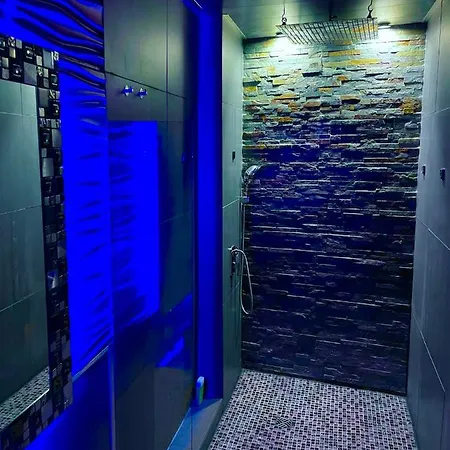 Loveroom21 מלון אהבה *