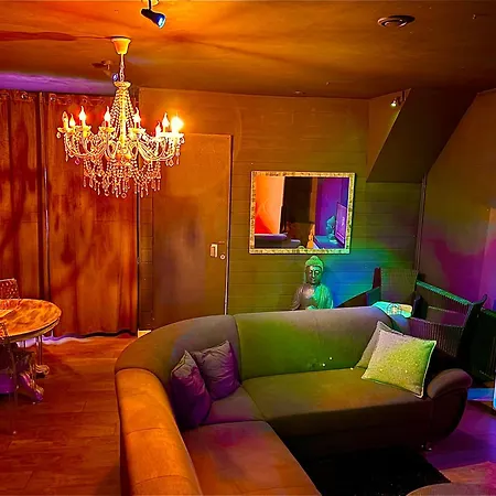 Loveroom21 מלון אהבה *